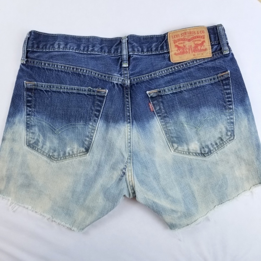 LEVIS- Women’s Size 34” Faded Bleached Jean Shorts 4” inseam cut offs - Picture 3 of 8